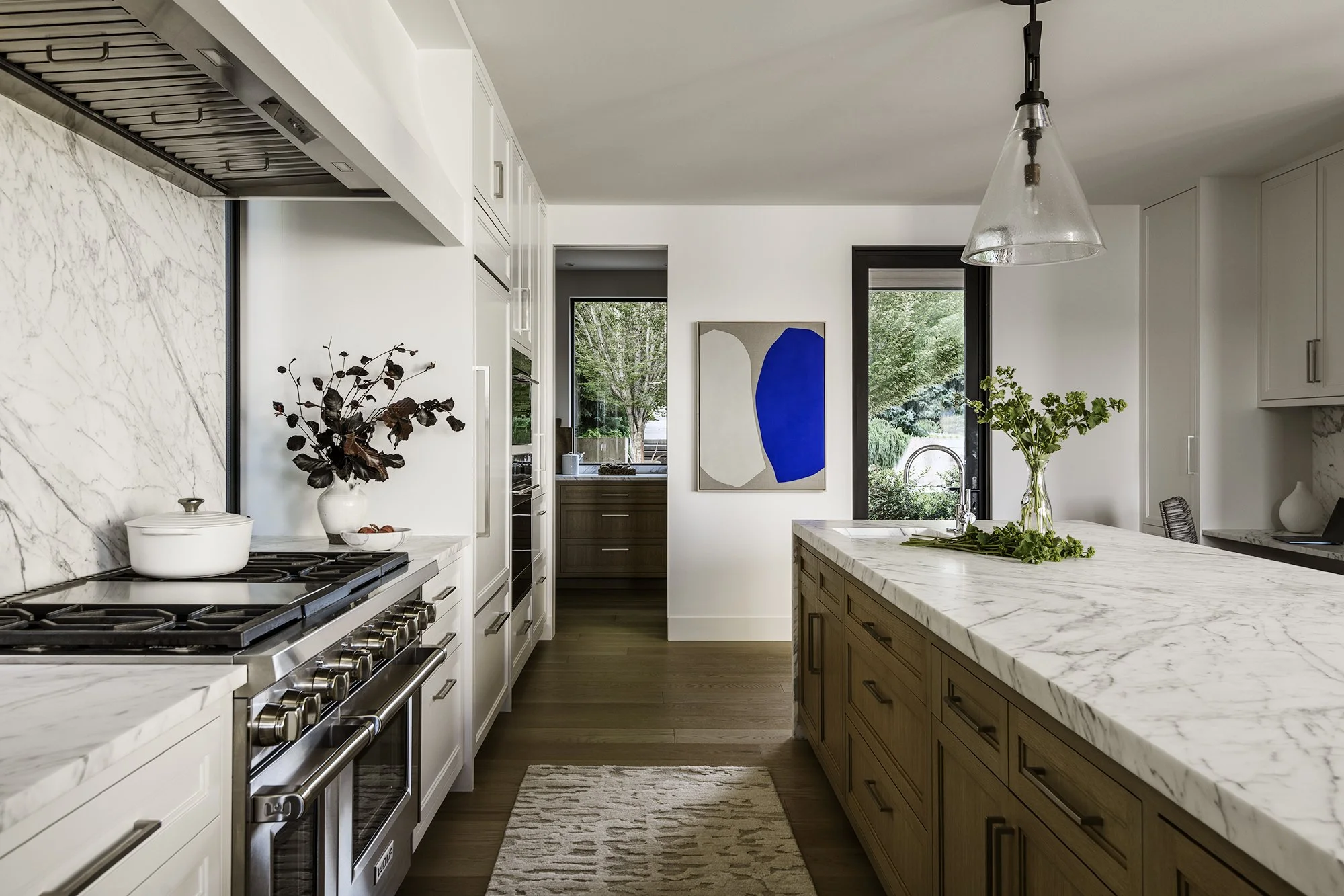  Designer:  https://www.christiegrove.com/   Photographer:  https://www.andrewgiammarco.com/  