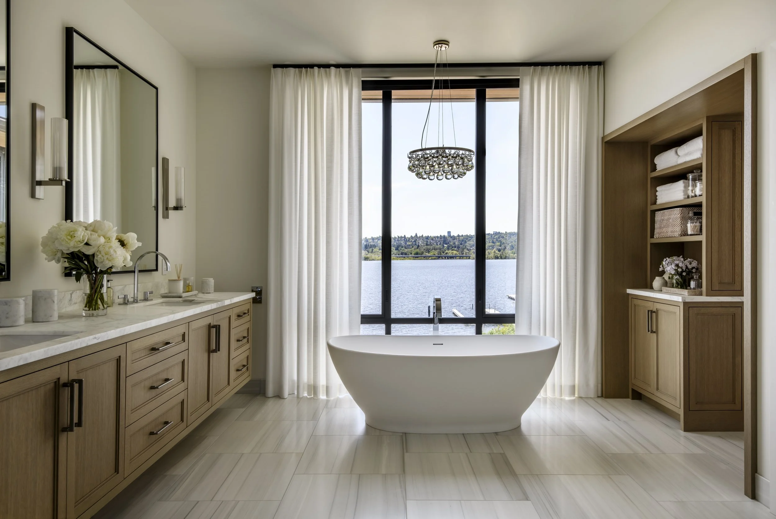  Designer:  https://www.christiegrove.com/   Photographer:  https://www.andrewgiammarco.com/  