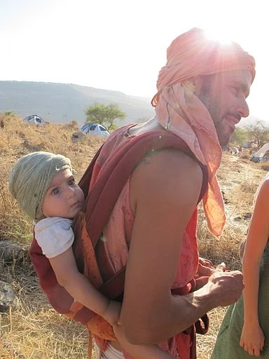 via the hippiecommune.tumblr.com