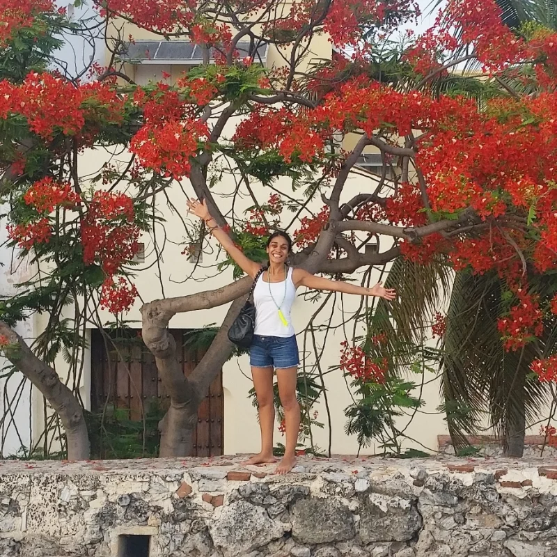 Standing on the wall in Cartagena