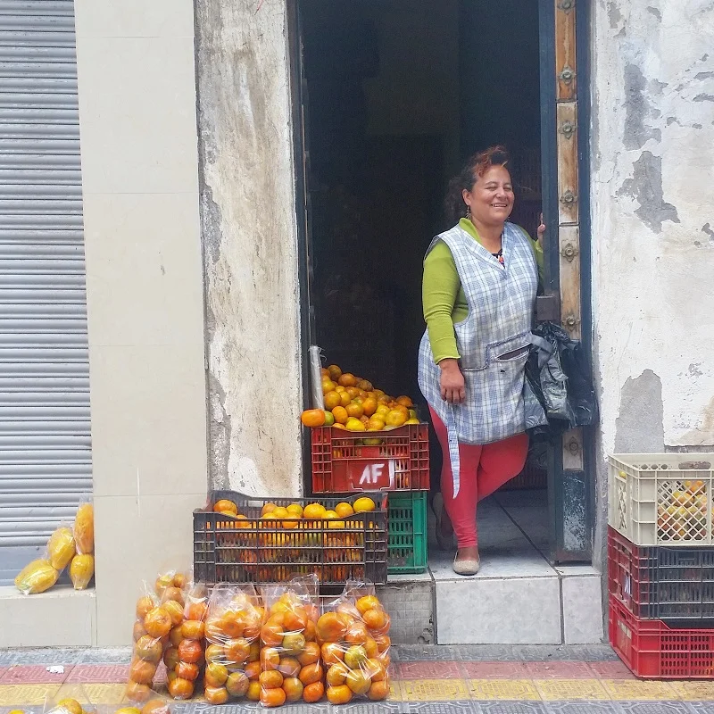 Selling oranges