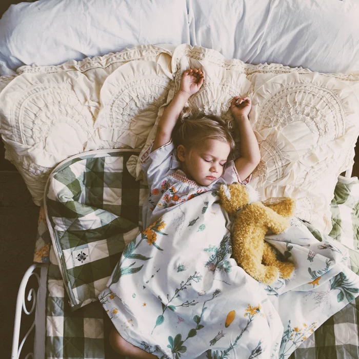 A tender moment with Casey Leigh Wiegand & our Under the stars sleeping bag/blanket