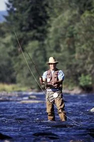 Several outfitters in town provide bait, tackle, and the required license for those over 15 years of age. Guided tours are also available from several expert local outfitters. We recommend Scots Sporting Goods Kirk’s Fly Shop: