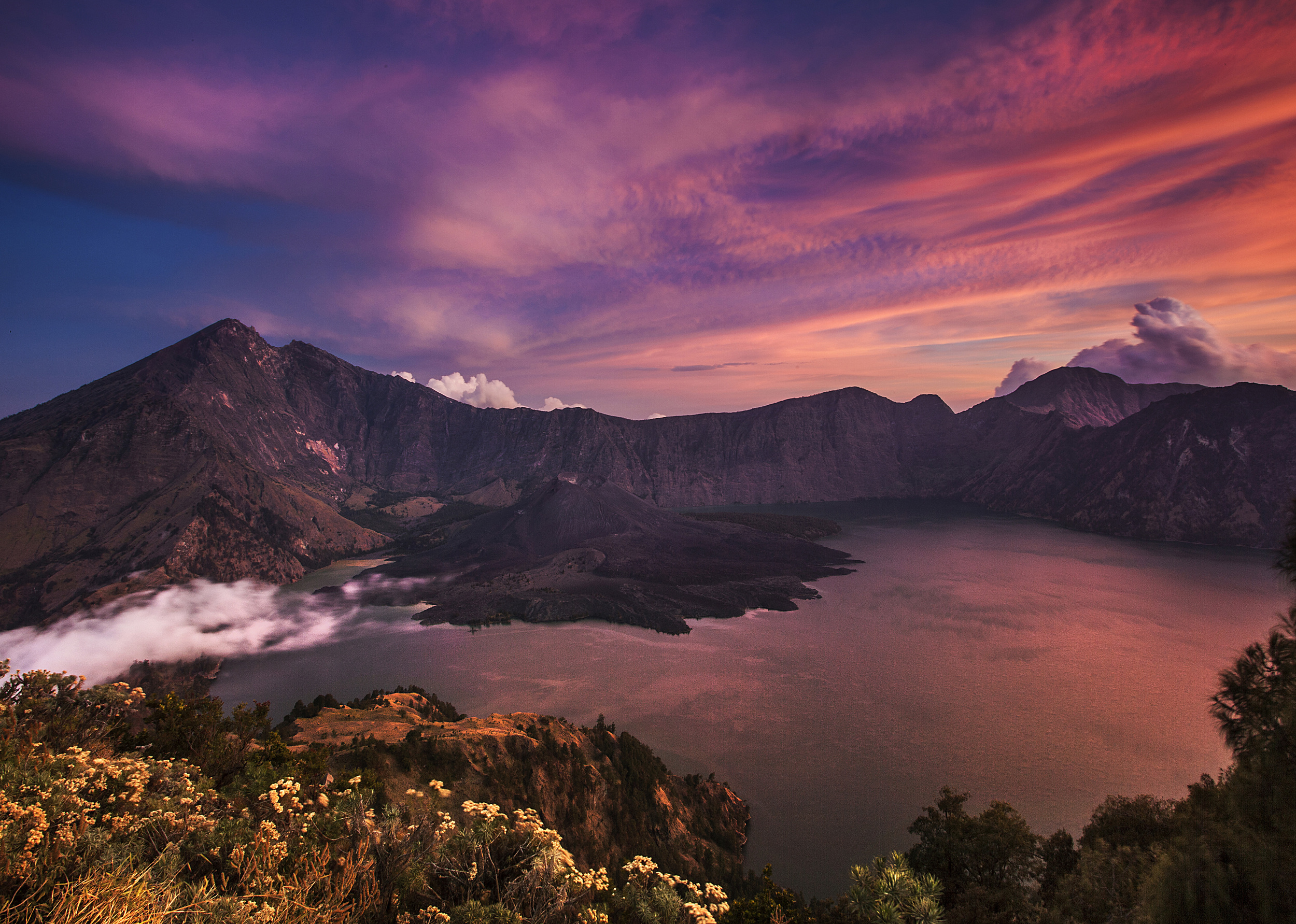 rinjani rim sunset.jpg