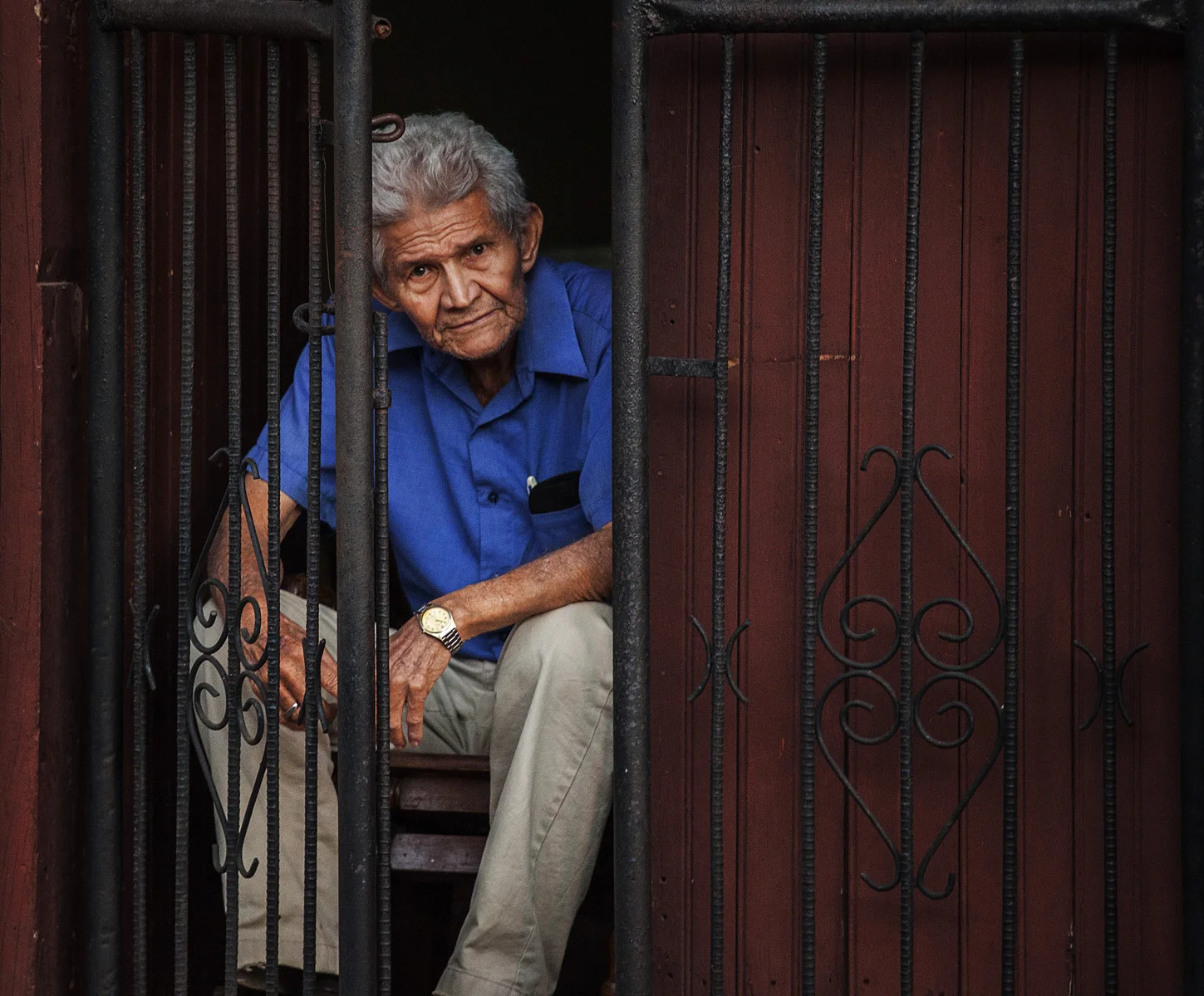 Hanging out in doorways and on porches is a popular activity