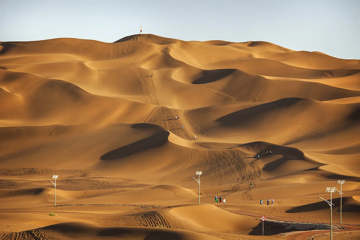 sand dunes of taklamacan desert
