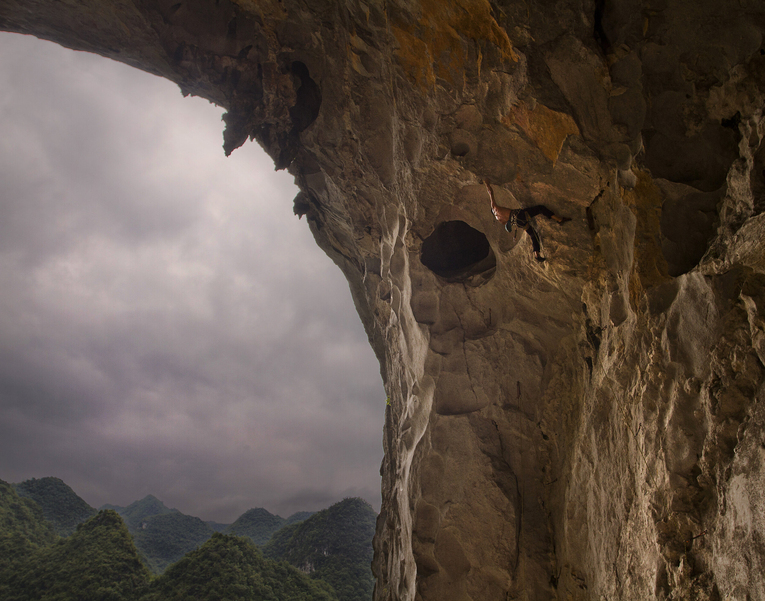 buddha cave2.jpg