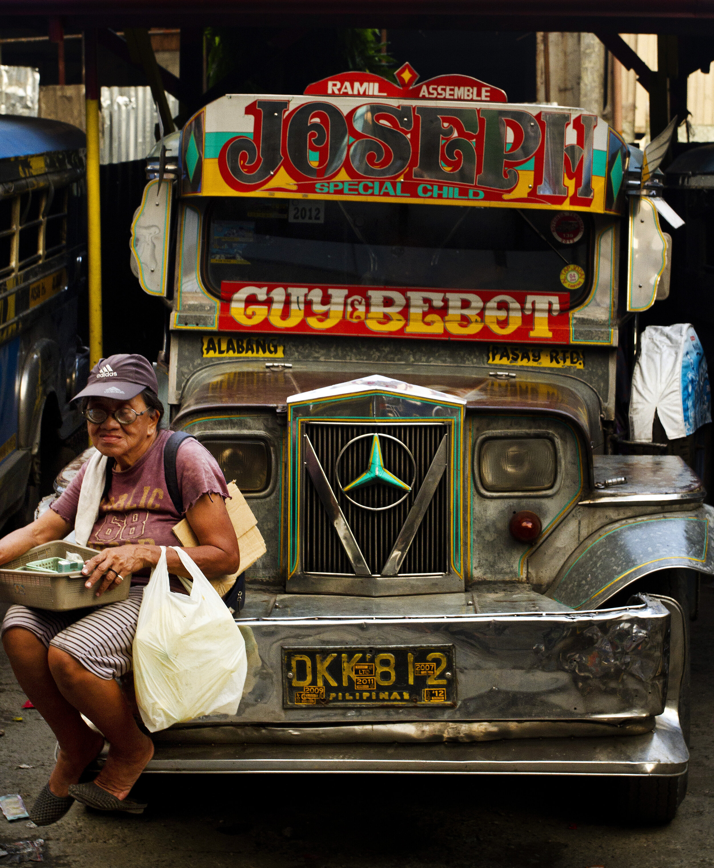 sitting jeepney.jpg
