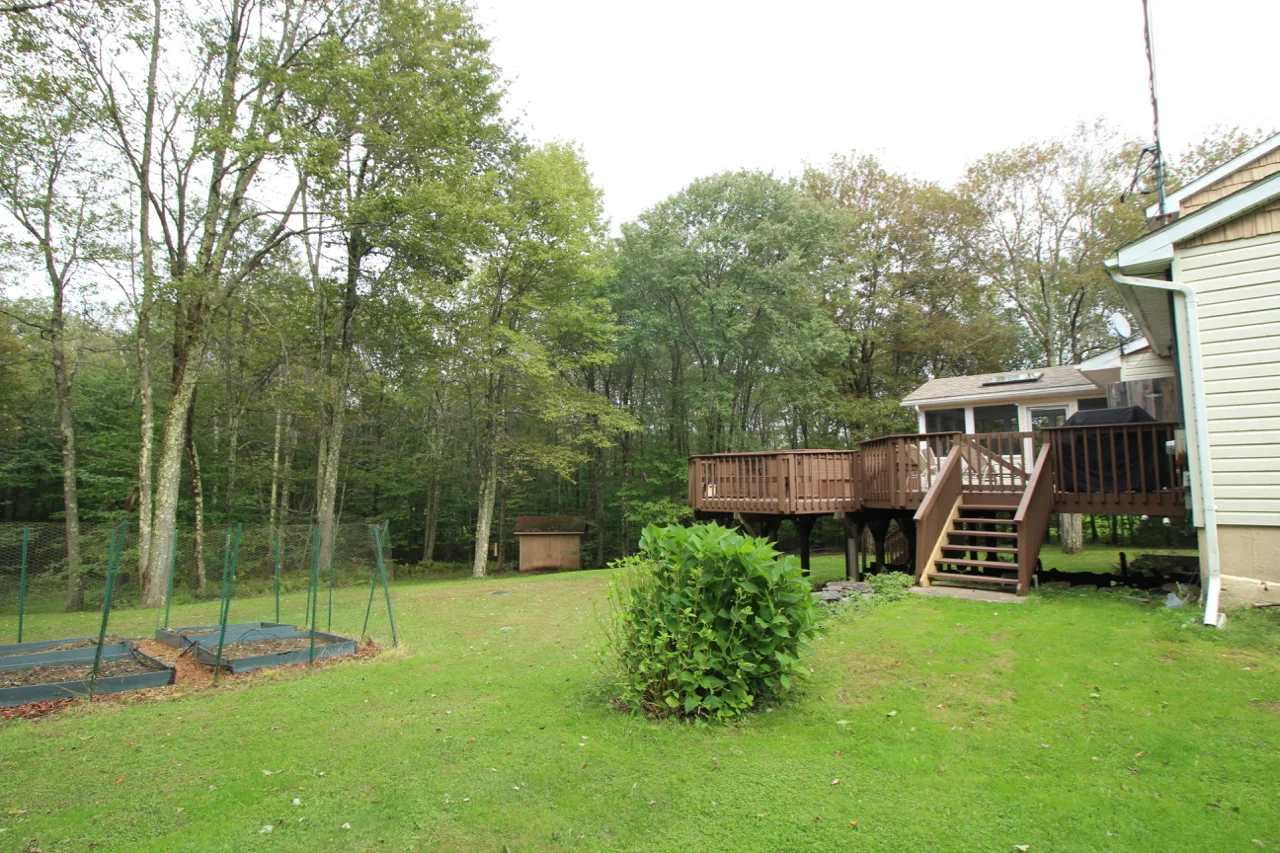 Shandelee (SOLD) 4 Bedroom home with lake access to Sand Pond