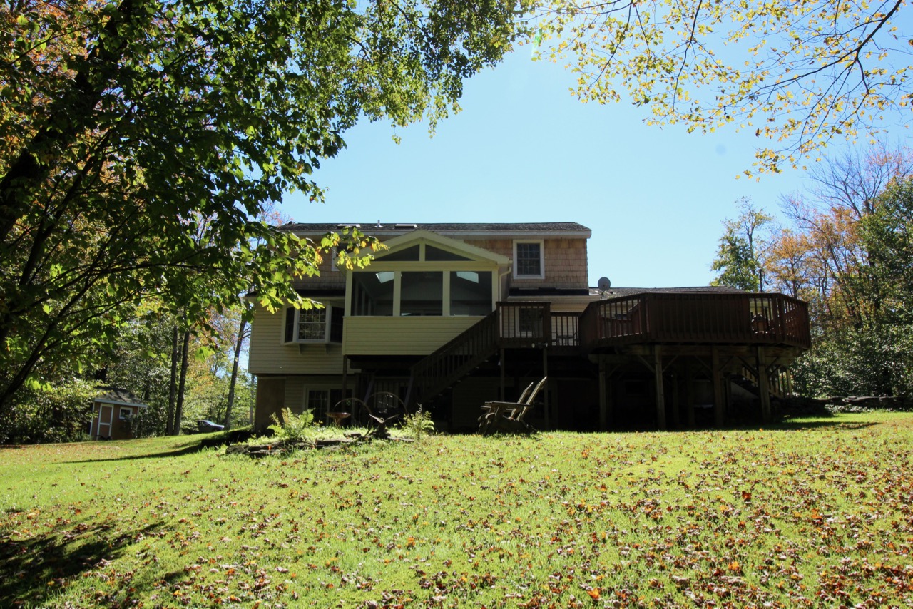 Shandelee (SOLD) 4 Bedroom home with lake access to Sand Pond