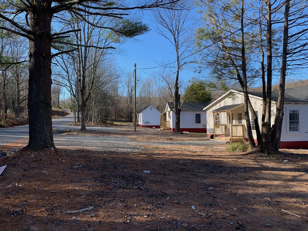 Catskills multiunit cottages colony for sale, Mountain Dale, NY. — Country House Realty Fine