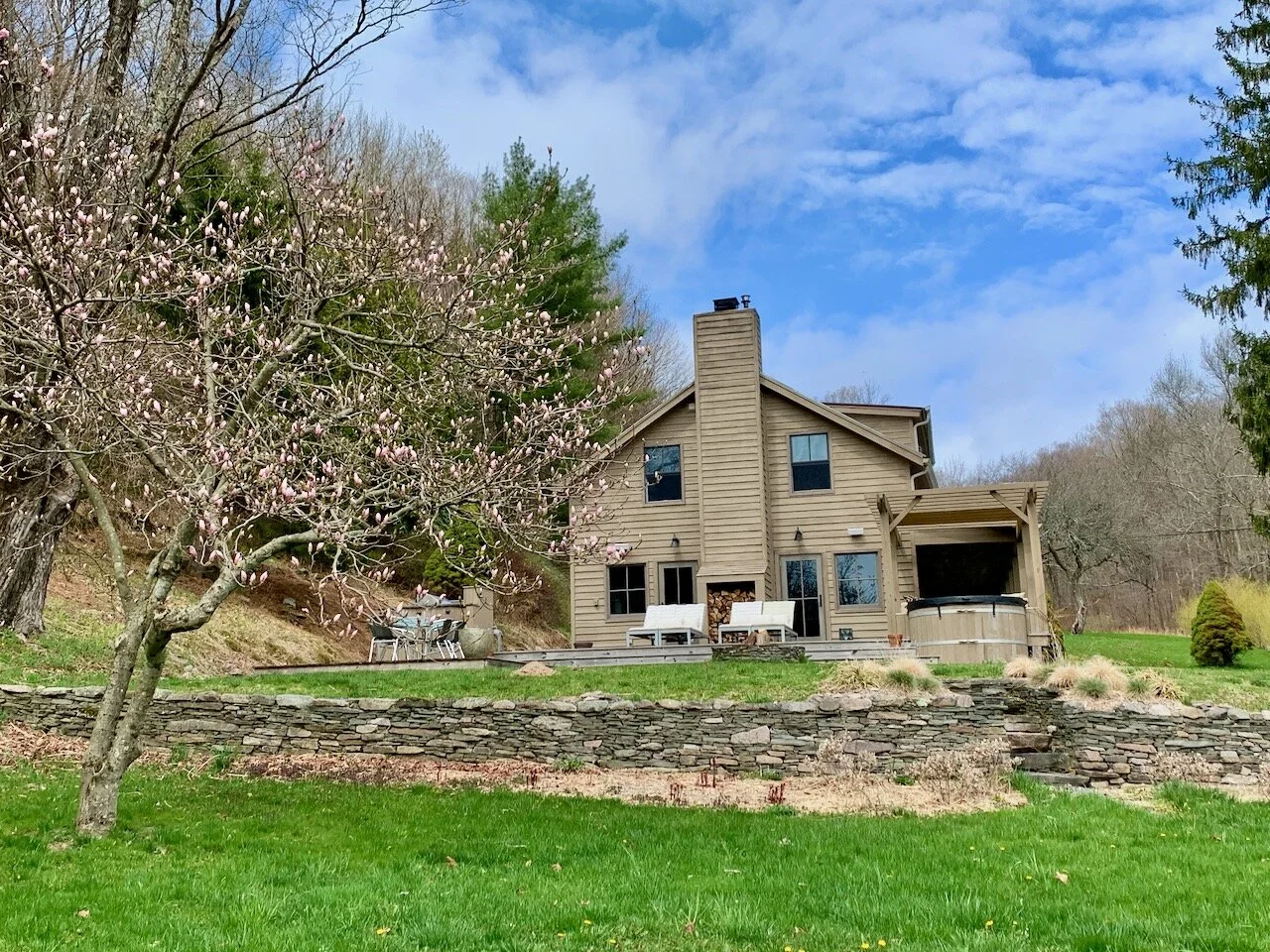 Livingston Manor Farmhouse with pond for sale — Country House Realty