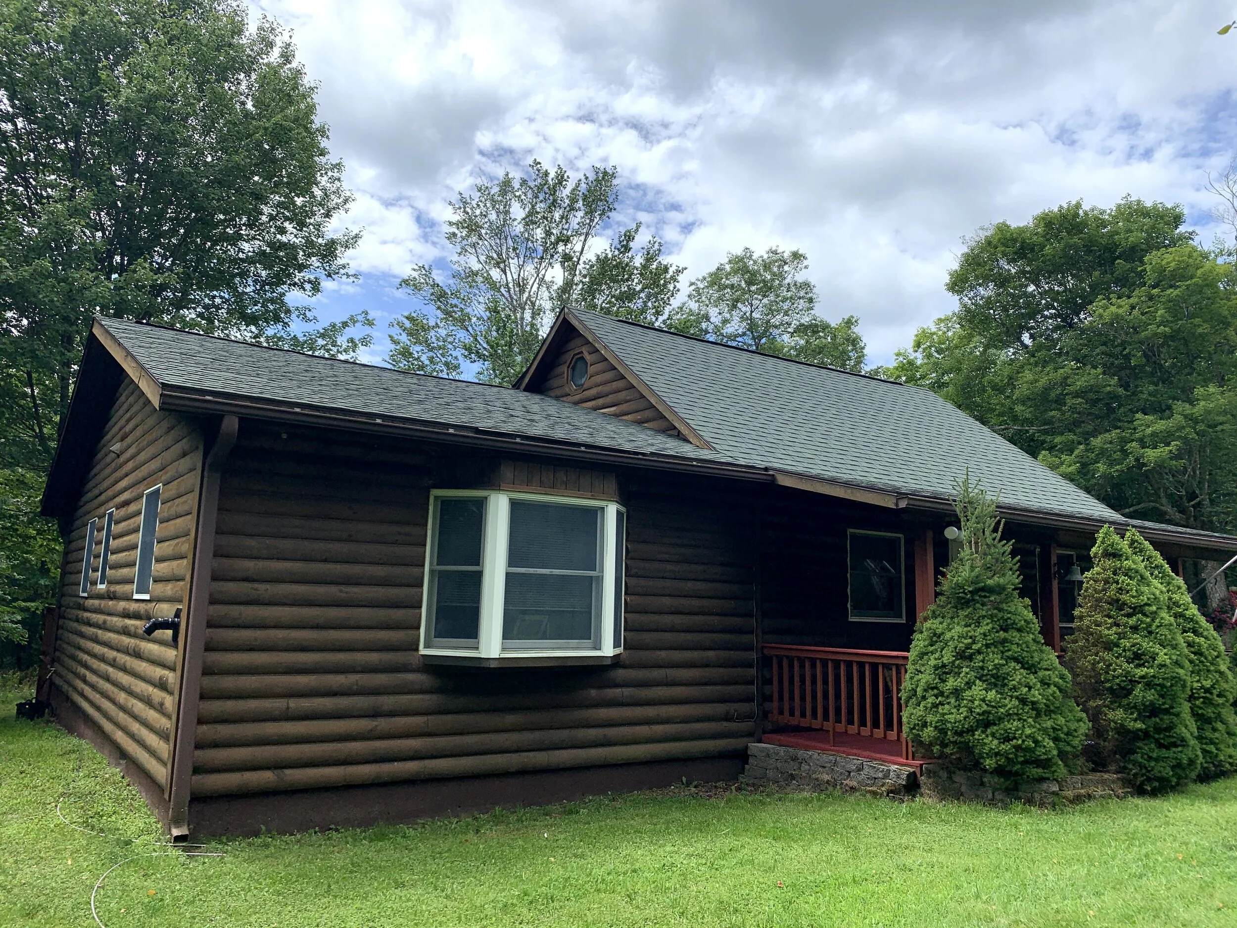 MacDougal Cabin A sweet and cozy 2 Bed/2 Bath cabin on 5.33 acres. Roscoe, NY 299,000