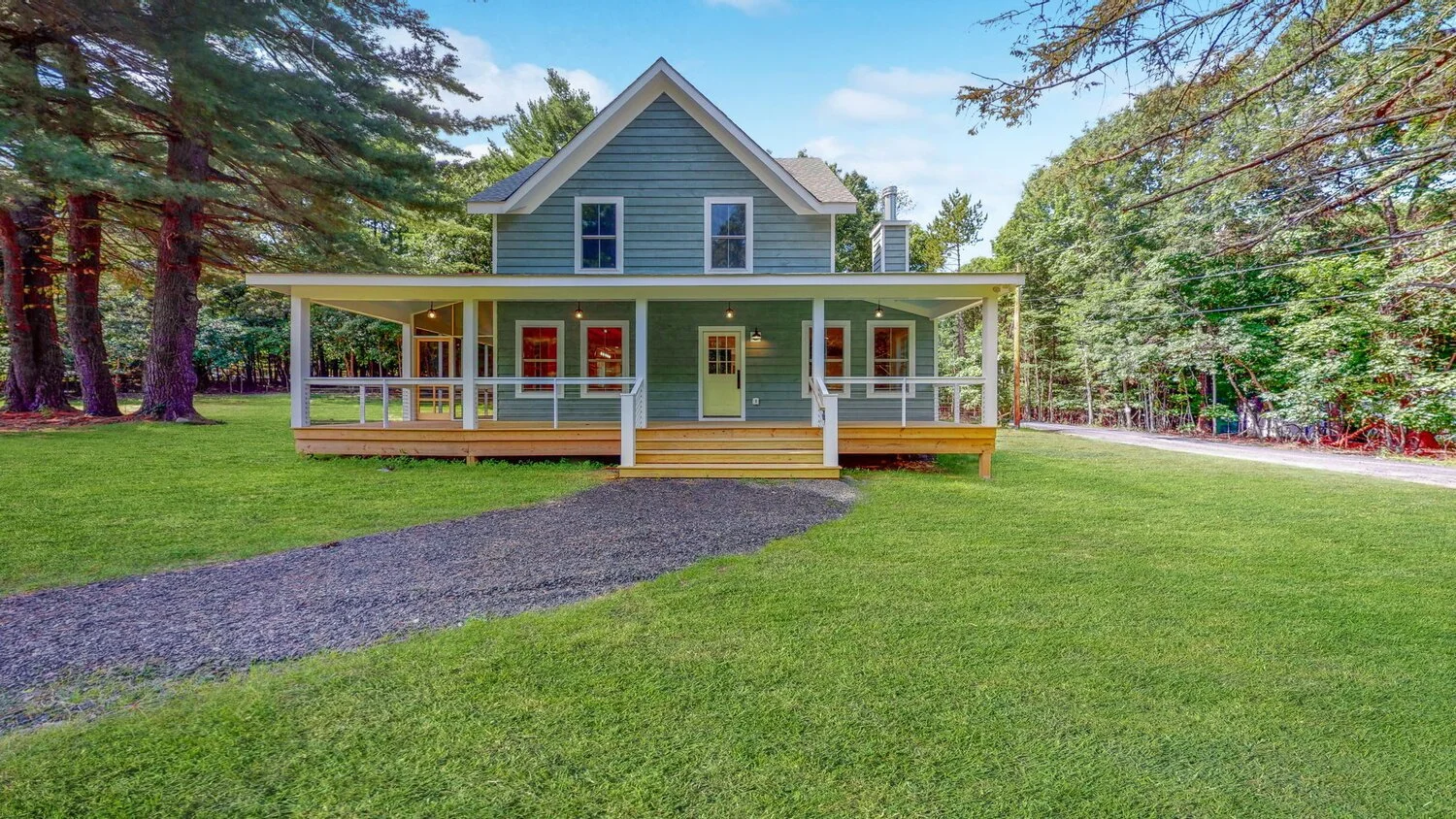 Tall Pines Farmhouse: Kerhonkson, NY