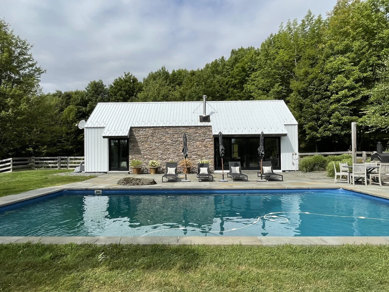 Bully Hill Hideaway: North Branch, NY