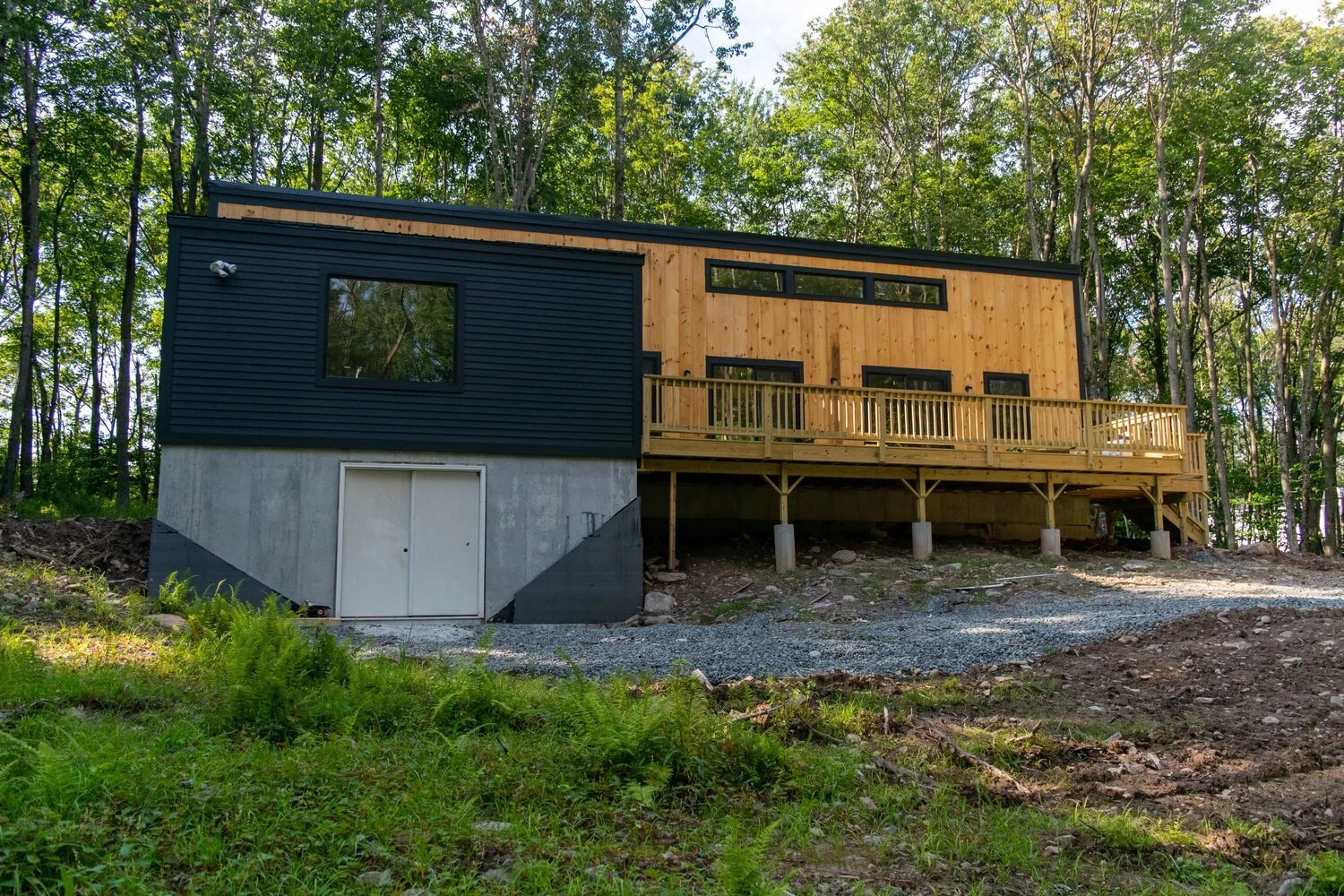 Lakewood: Livingston Manor, NY