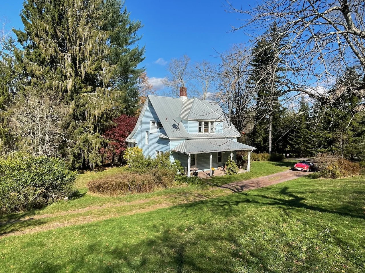 Hunter Road Farmhouse: Willowemoc, NY