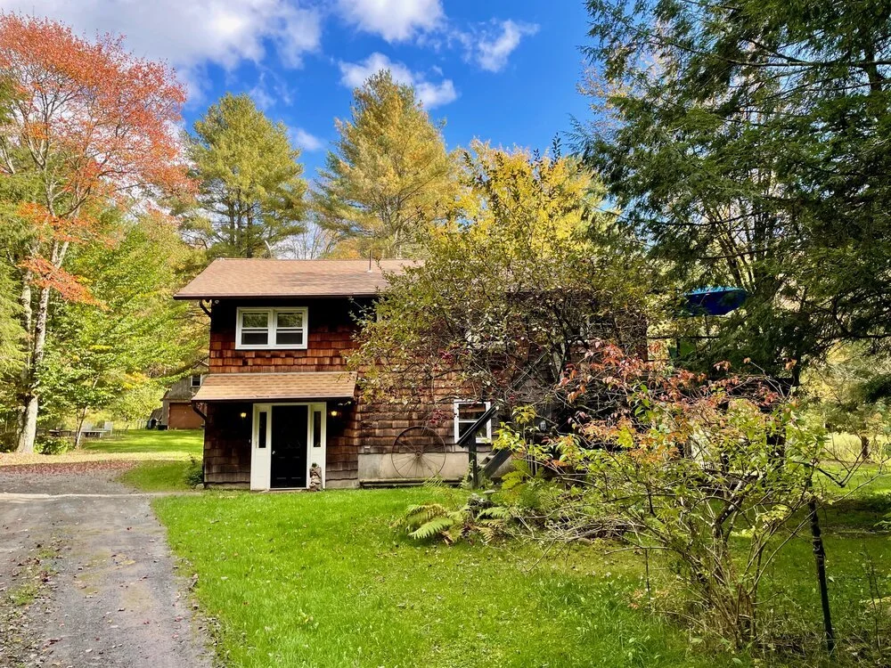 The Maples: Swan Lake, NY