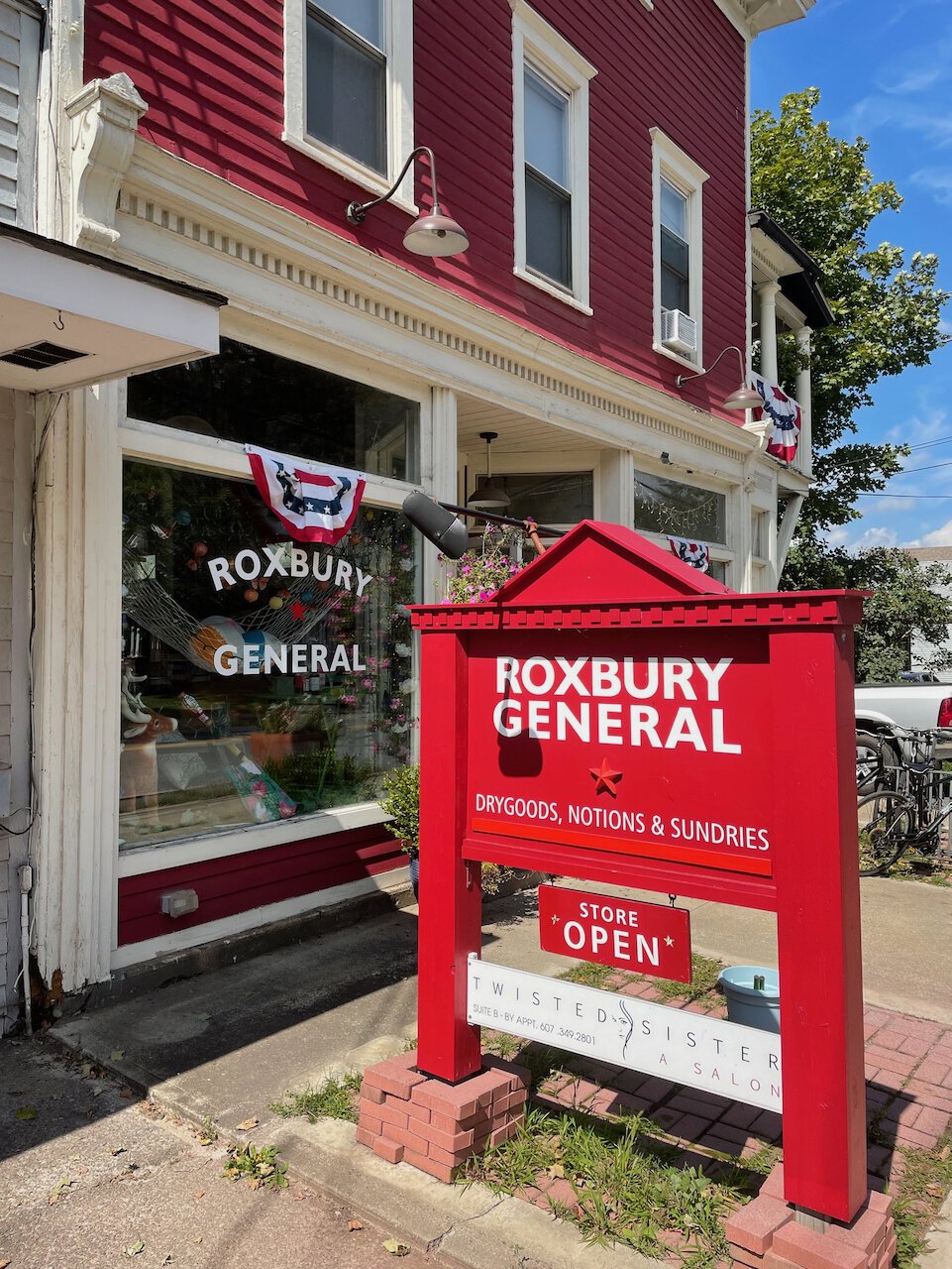 Roxbury General, Roxbury