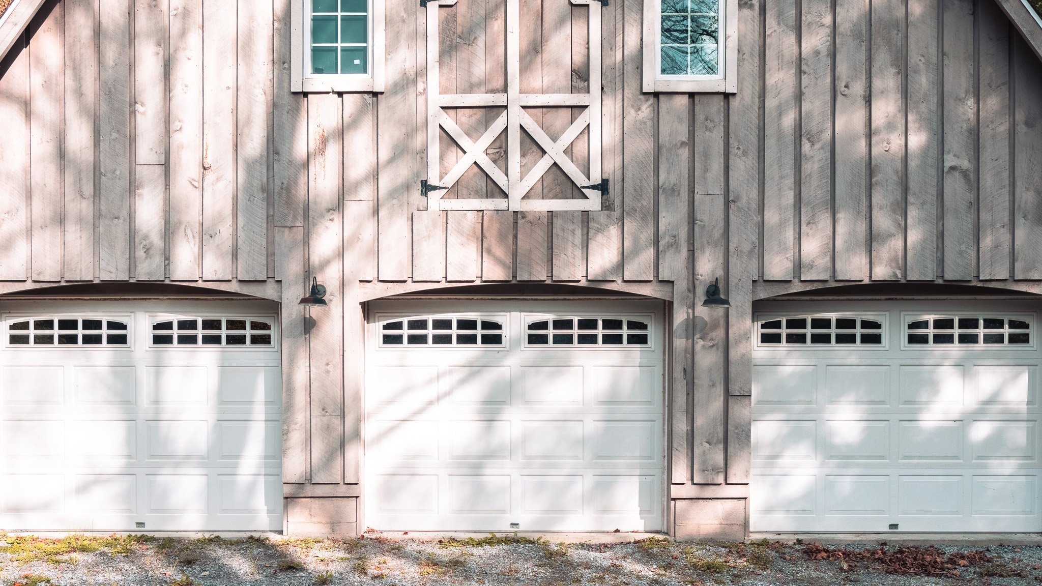 barn_garage+doors.jpg