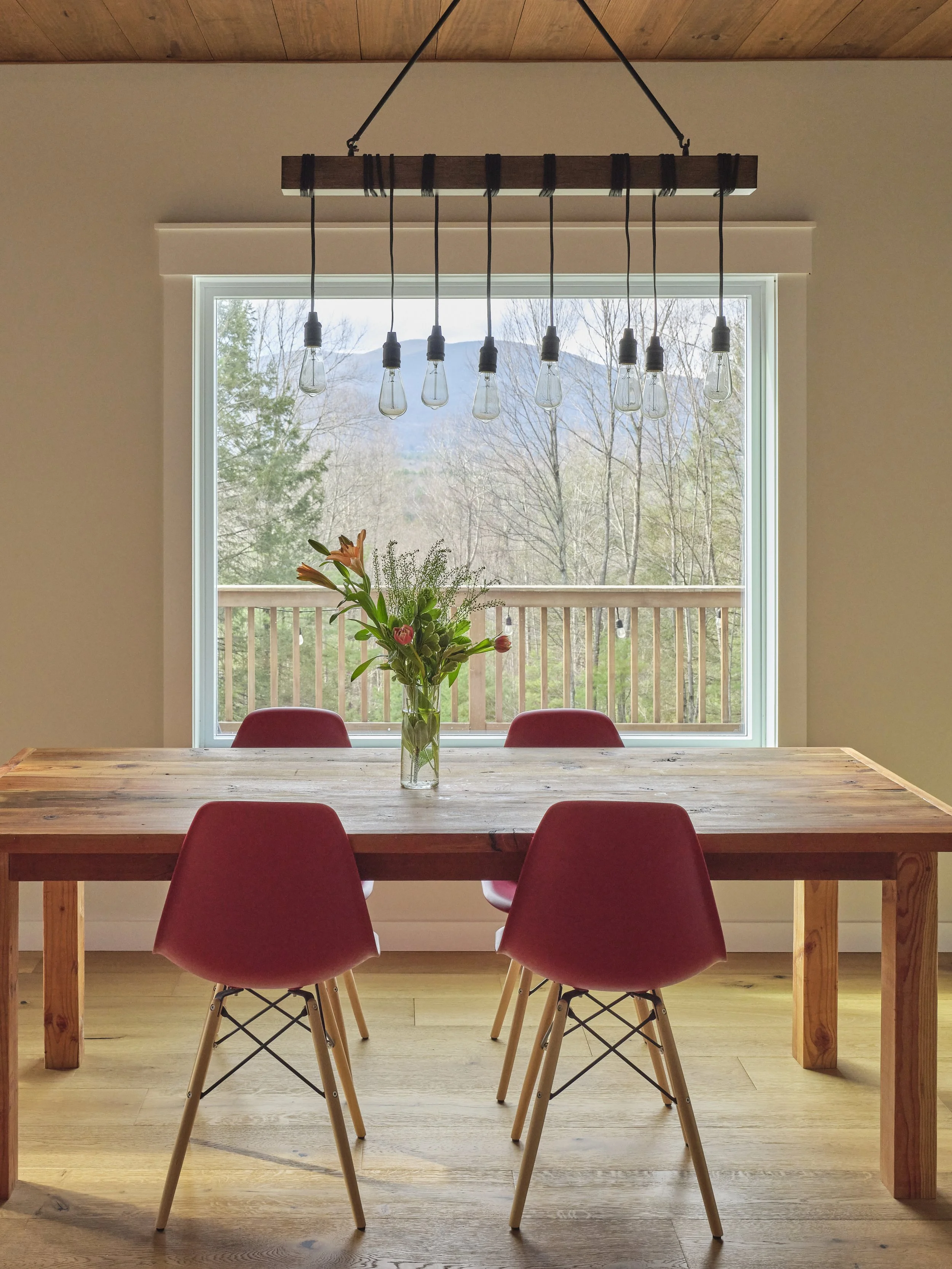 20260415_95_ROCK_MILL_COUNTRYHOUSE_ZH0900 1.jpg