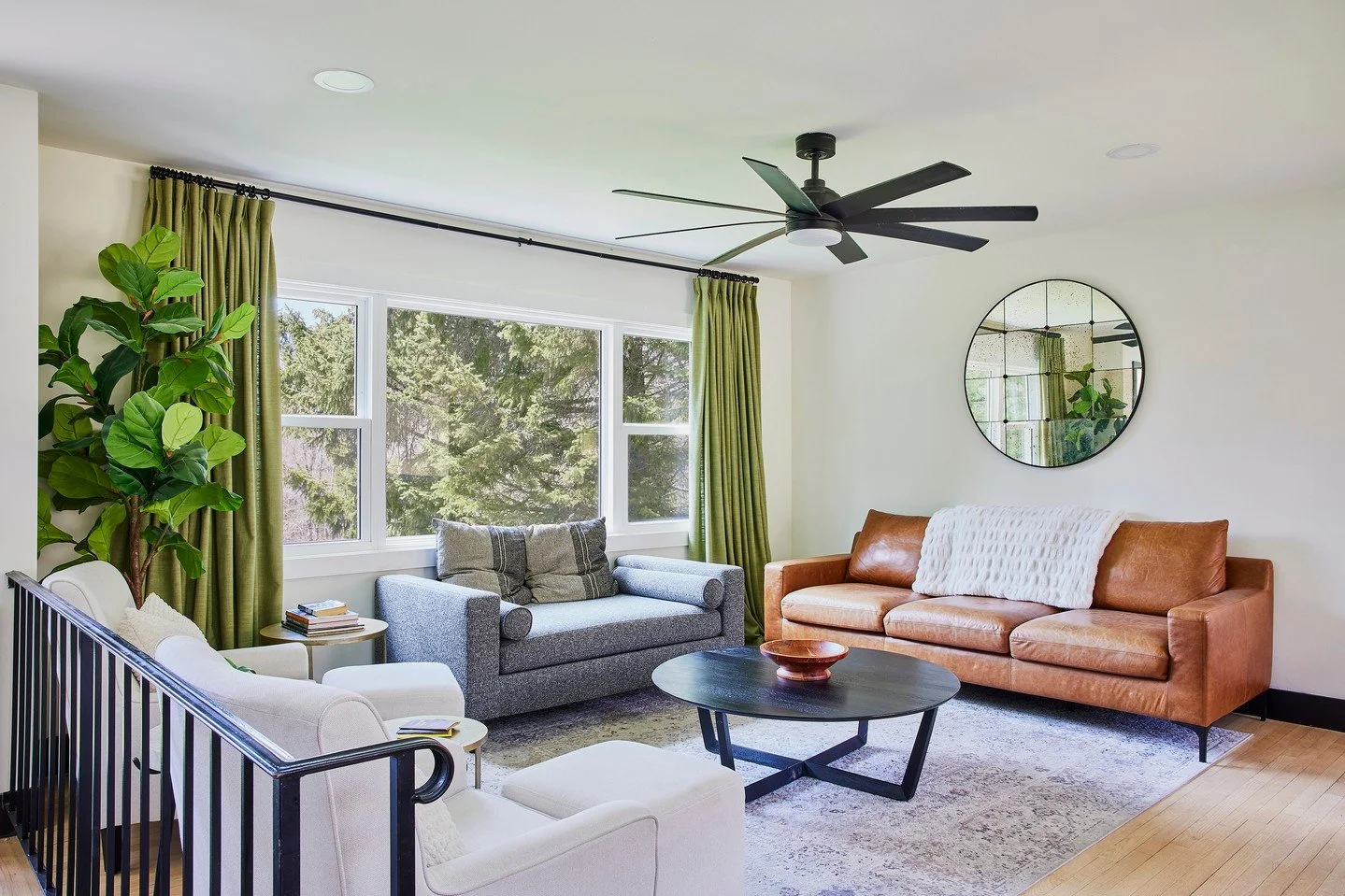 💫 NEW Ready for your Catskills lake retreat? Trojan House is a fully renovated six-bedroom, three-bath home on 19.5 acres just five minutes from Livingston Manor, with a private lakefront lot across the road included in the sale.⁠
⁠
The house is bui