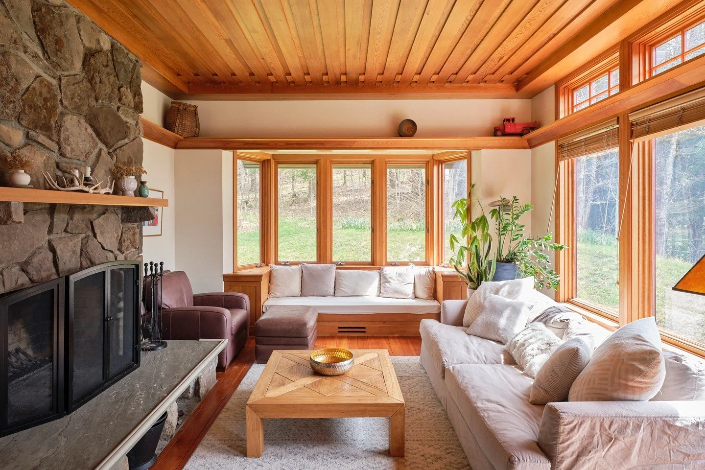 NEW💫 If you're familiar with the Beaverkill Valley, then you know. ⁠
⁠
For those who aren't &mdash; these are some of the most quietly coveted addresses in the Catskills. Private fly fishing on the Upper Beaverkill, miles of non-public trails, a bel