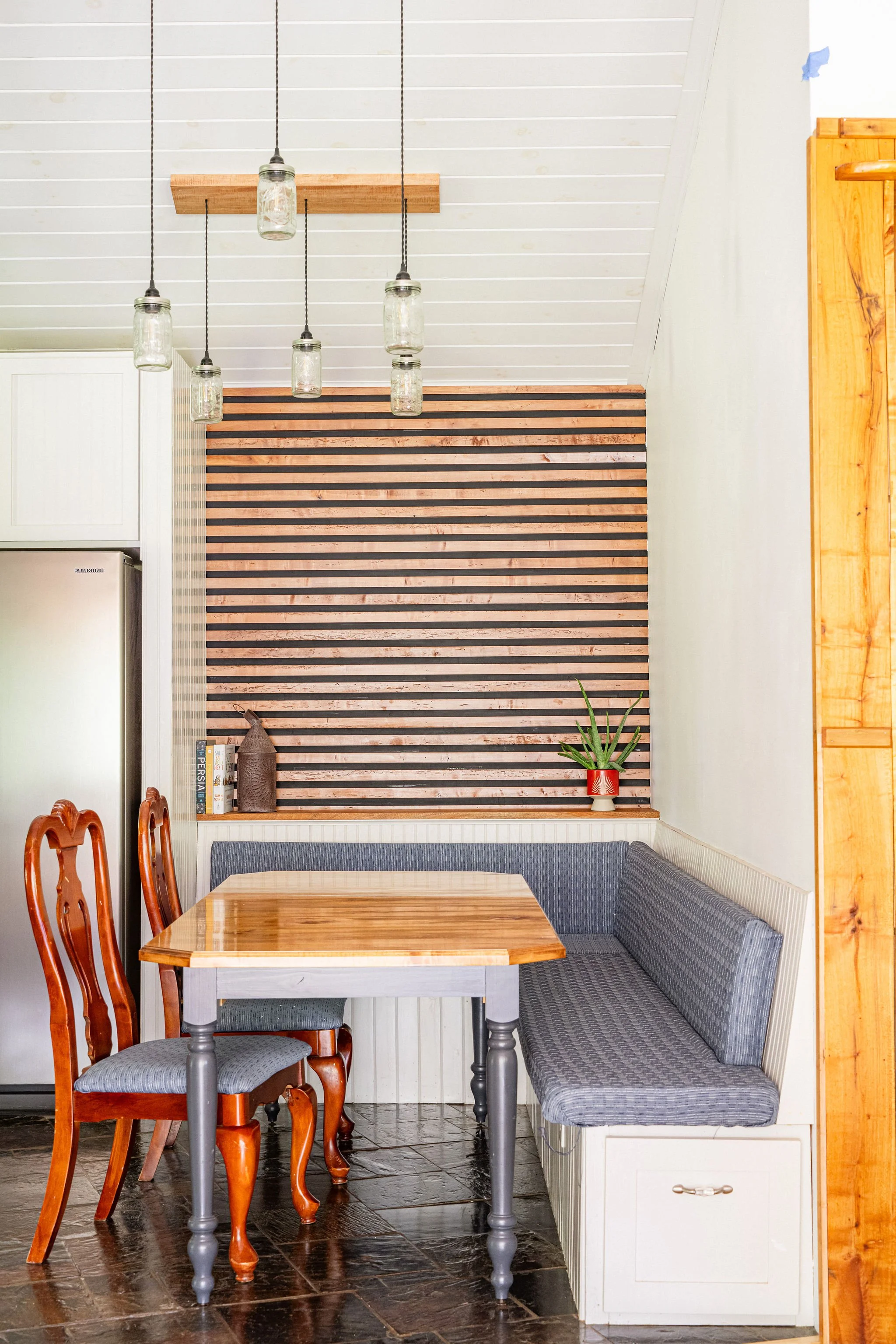2026-05-CountryHouse-LeedsCabin-JdGluckstern-LawrenceBraun-LB4_5514-5514-032.jpg