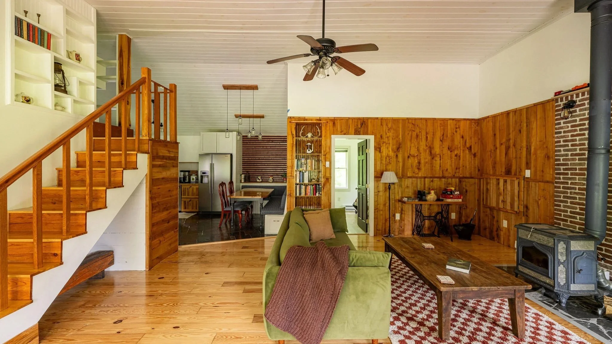 2026-05-CountryHouse-LeedsCabin-JdGluckstern-LawrenceBraun-LB4_5603-5603-050.jpg