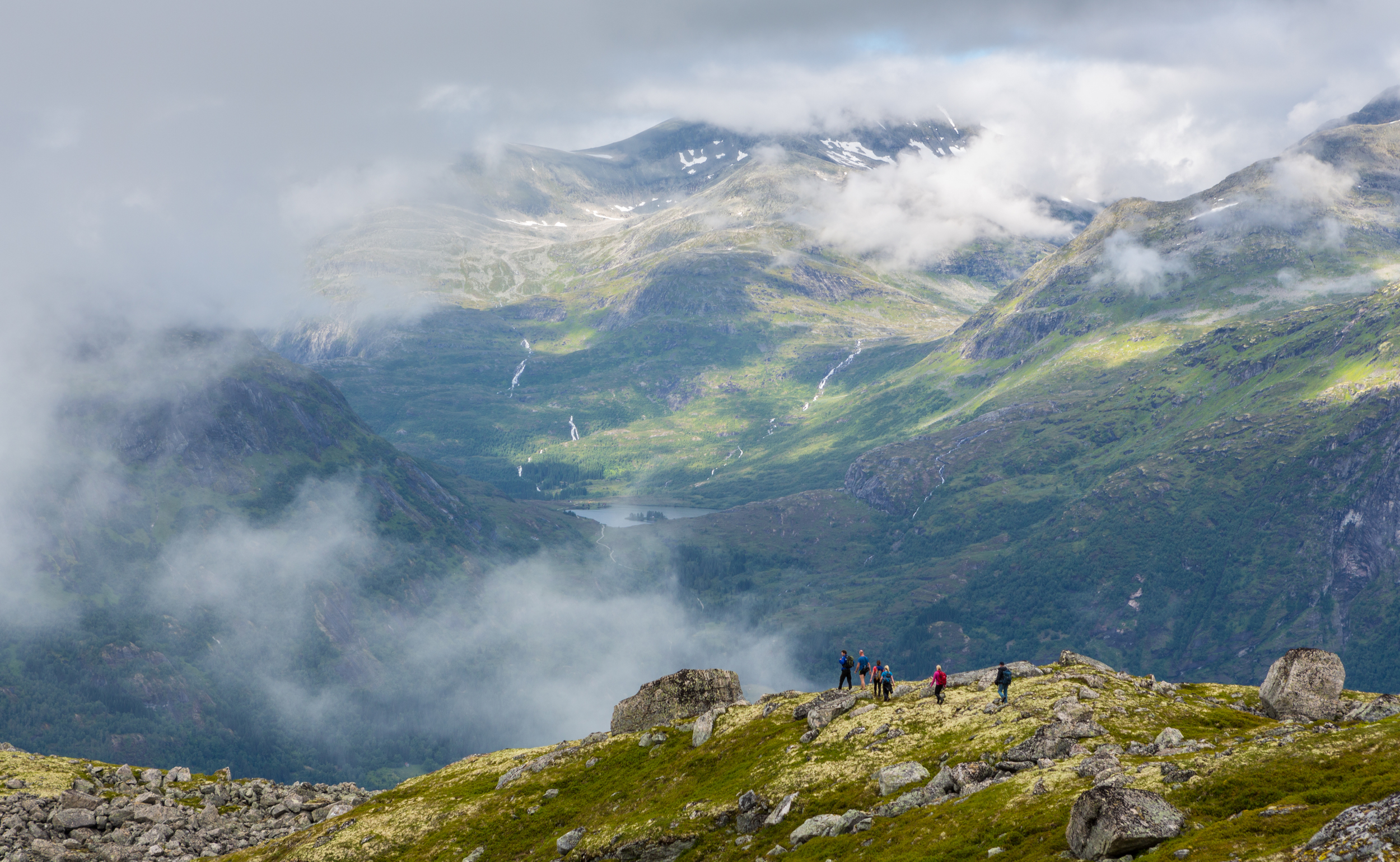 Utsikt mot Flofjellet frå Brekkedalen