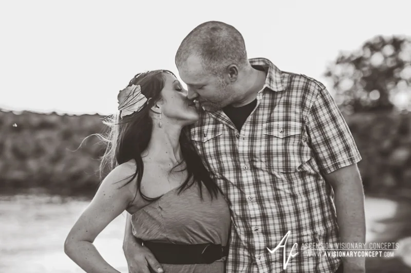 Buffalo-Engagement-Photography-MB-027-Times-Beach-Nature-Preserve.jpg