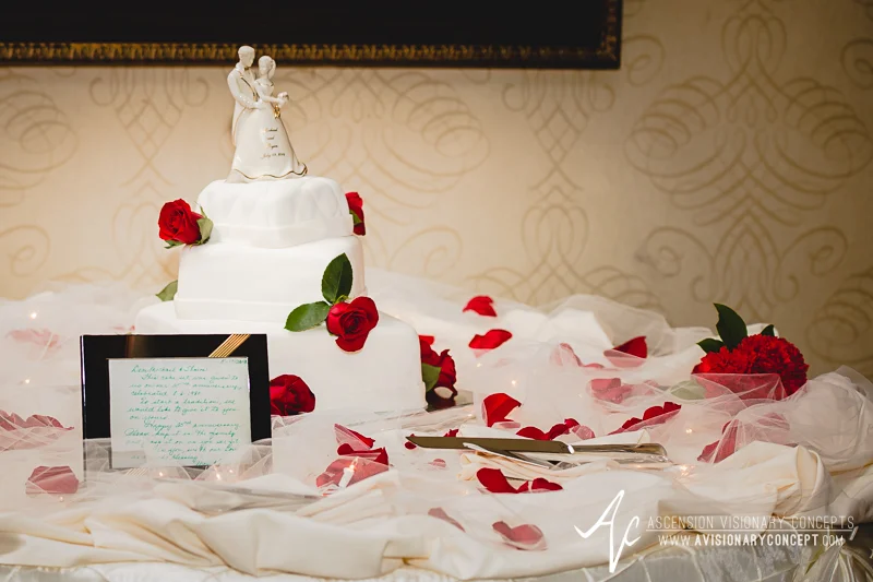 RS-MC-Wed-030-Salvatores-Italian-Gardens-Reception-Wedding-Cake.jpg