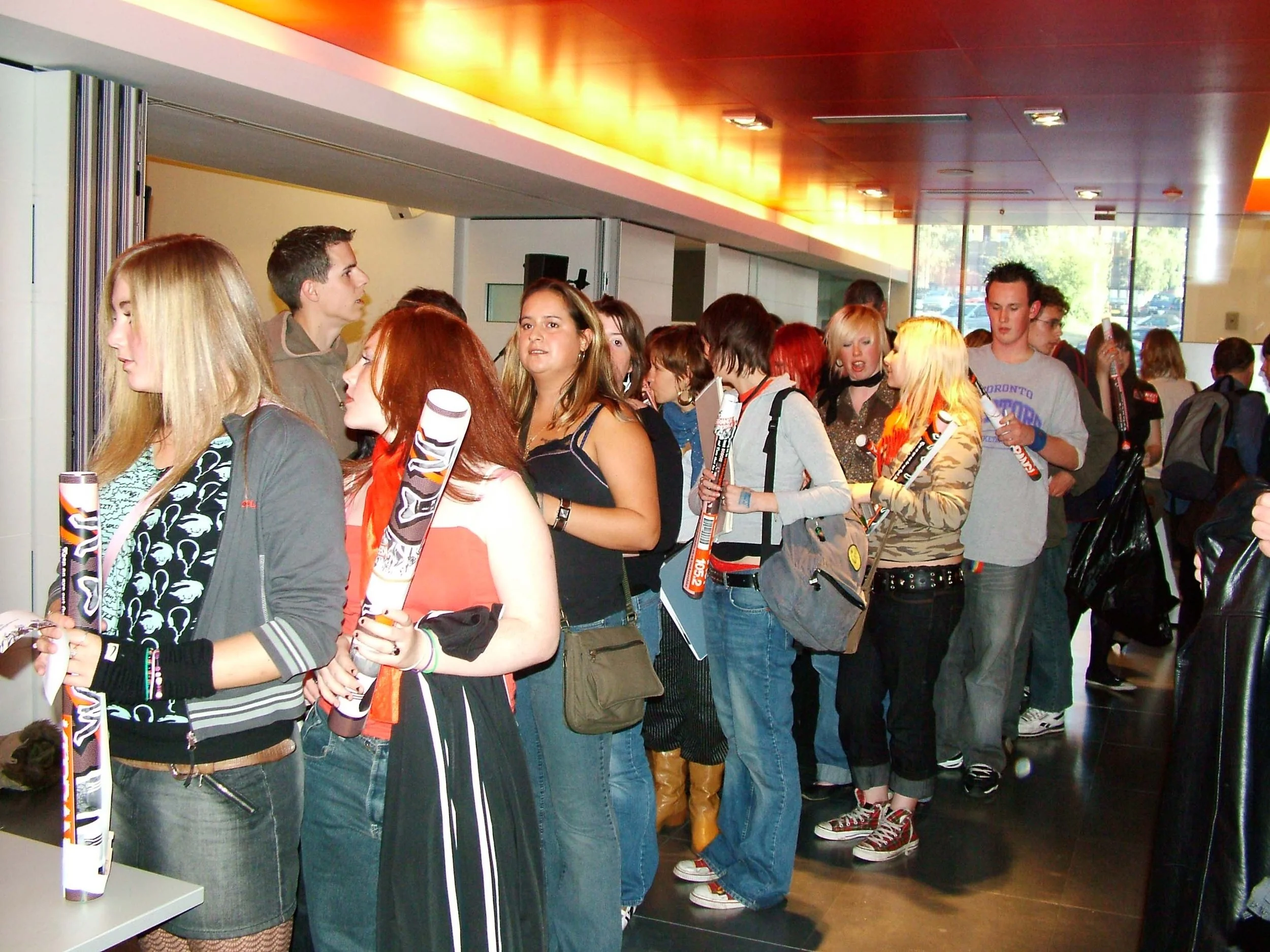 Kasabian - Kerrang 117.jpg