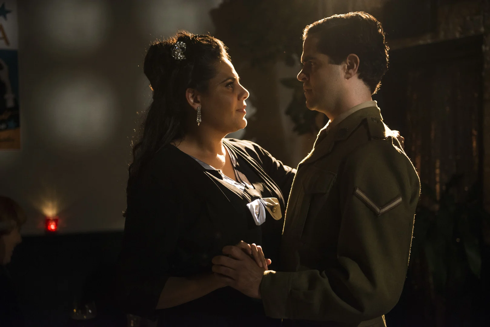 Last_Drinks_at_Fridas_A_romantic_dance_between_Tilly_and_Soldier_actors_Dalara_Williams_and_Mathew_Cooper.jpg