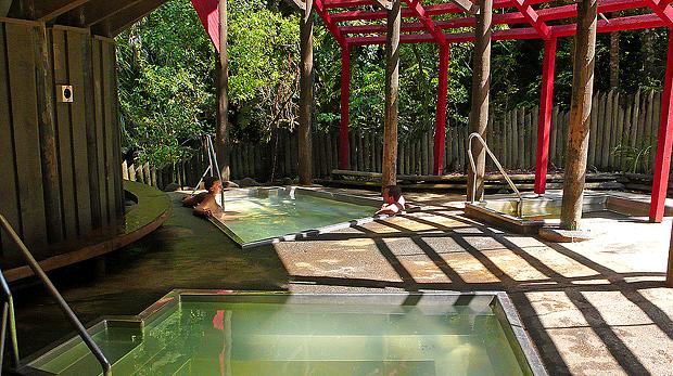 Morere Hot Springs