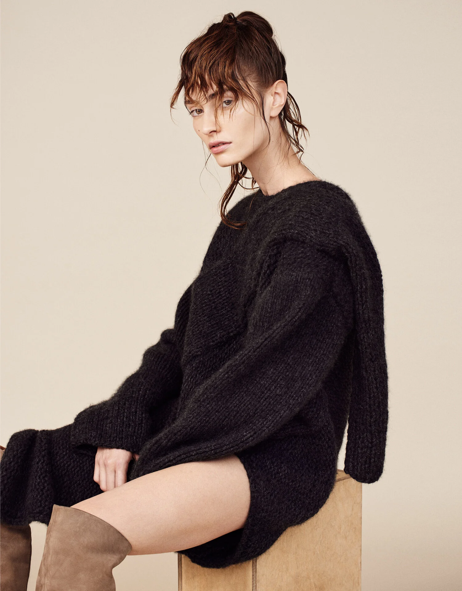 Marine Deleeuw Wearing, Narciso Rodri… Cold Comfort Vogue Taiwan Fall / Winter 2017 Brooklyn, NY Edition of 49 © All rights reserved.