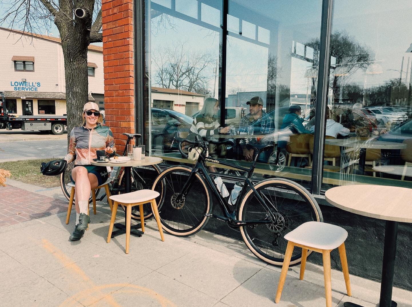 Went out for some tea and pastries&mdash;ended up riding 49 miles. Three cheers for Spring in the Midwest!
-
#cerveloaspero