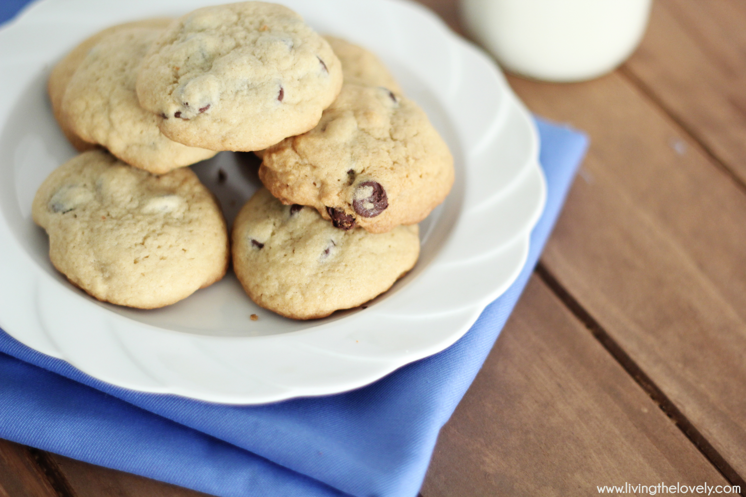 The Easy Recipe for the first Chocolate Chip cookie recipe ever! This is the original recipe accidentally created in the 1930's.....and its delicious! | www.livingthelovely.com
