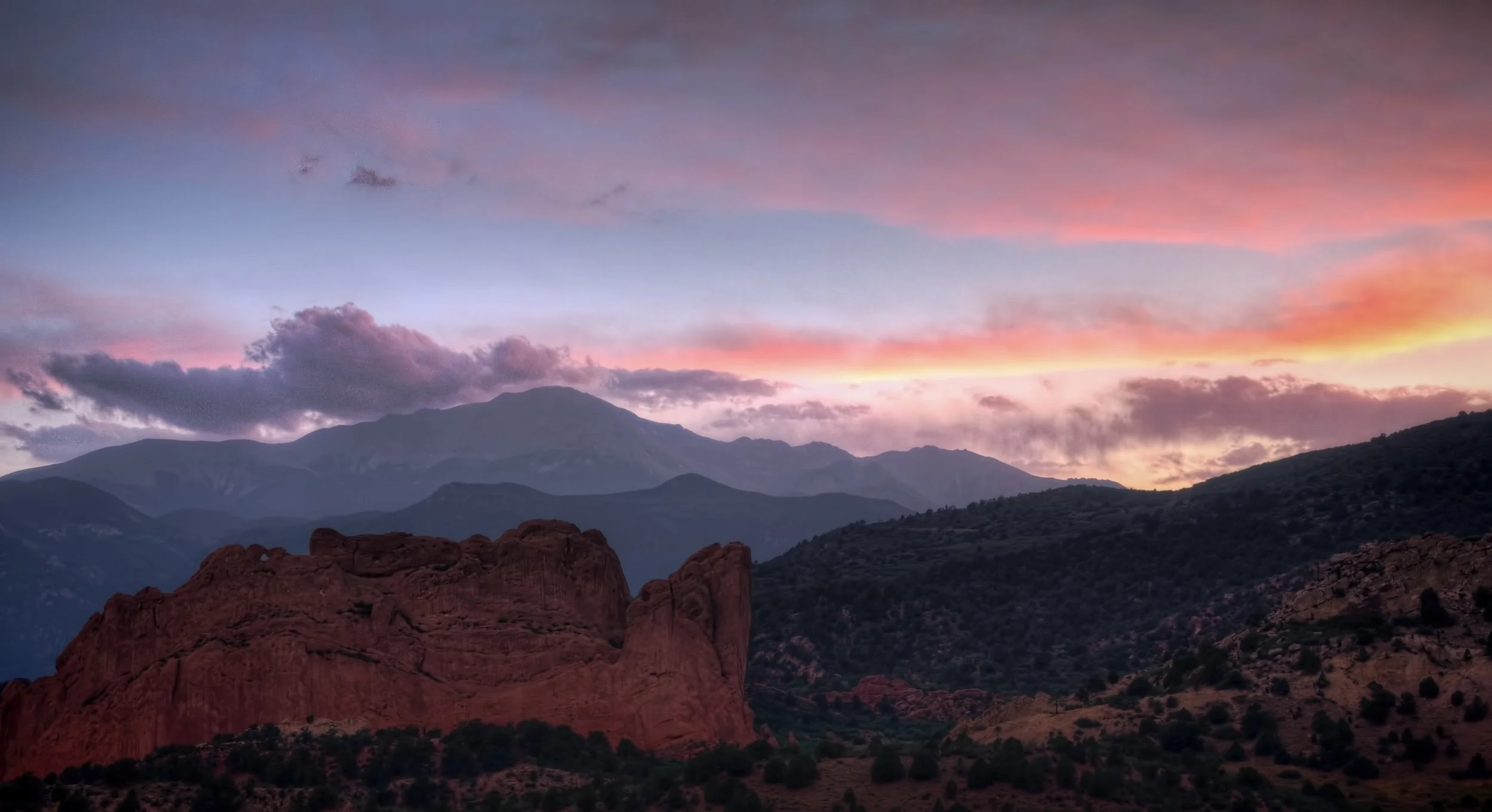 Pikes Peak Sunset_3_V3.jpg