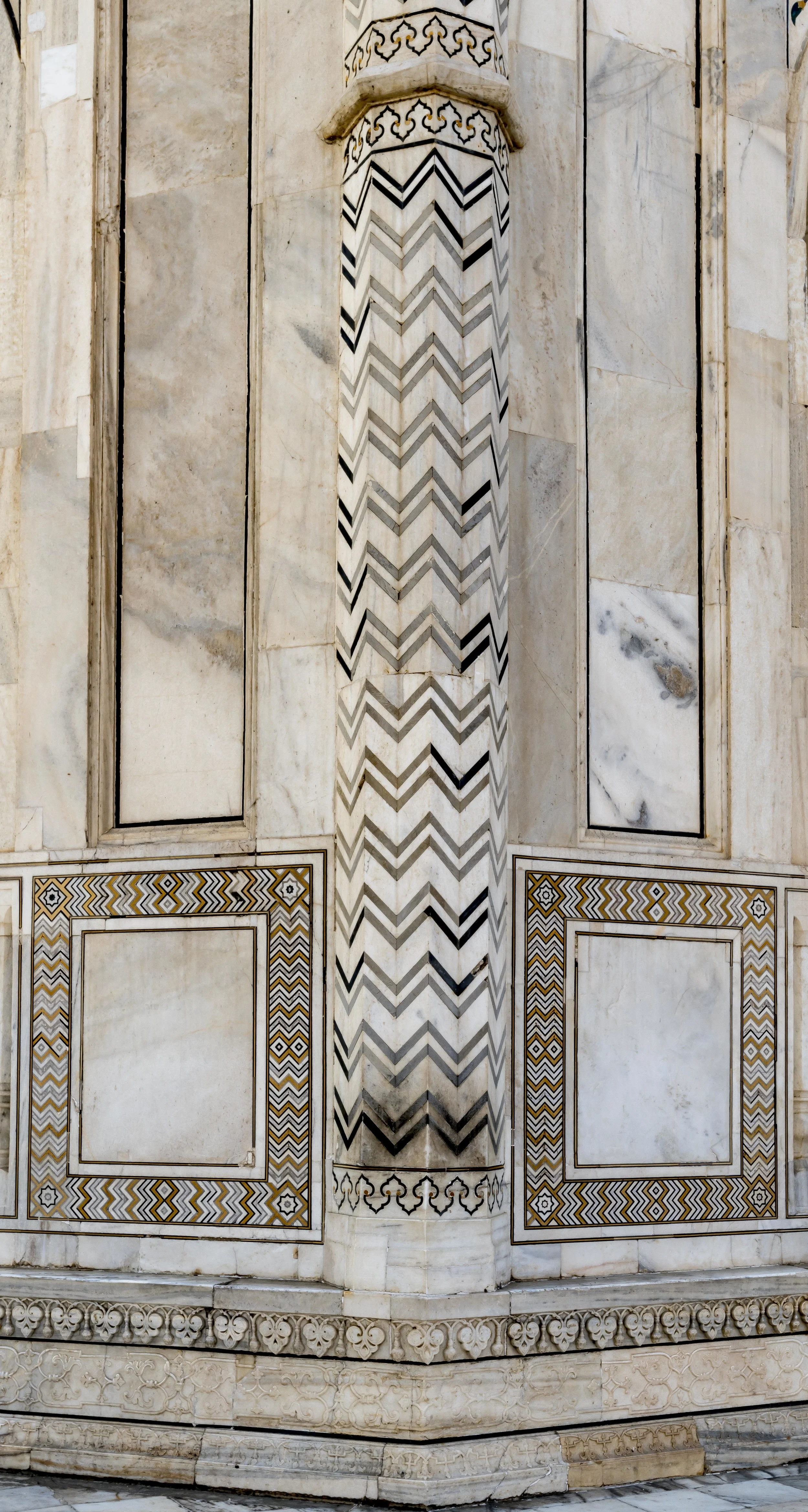 Taj Mahal 019.jpg