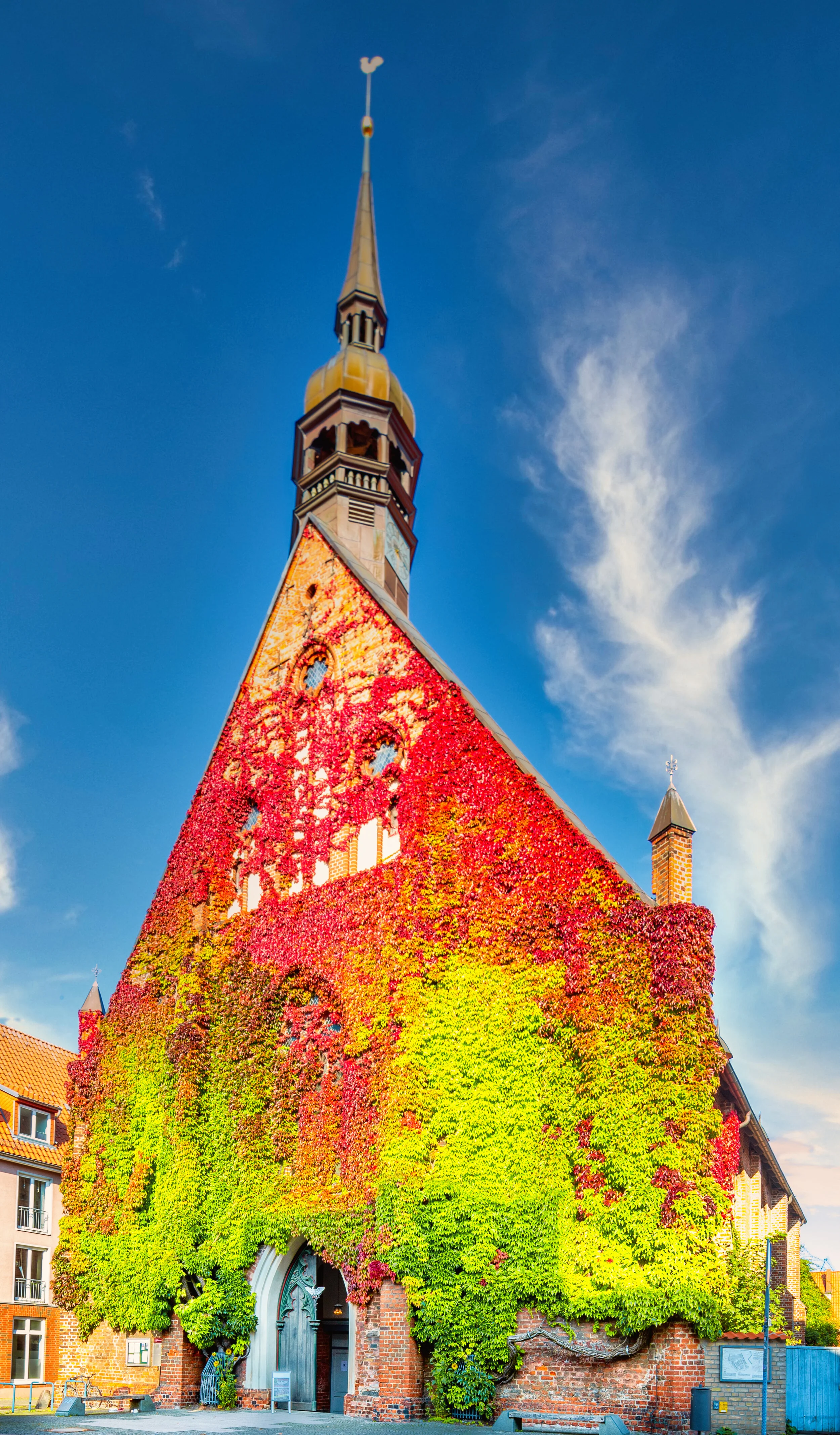 Kirche Stralsund.jpg