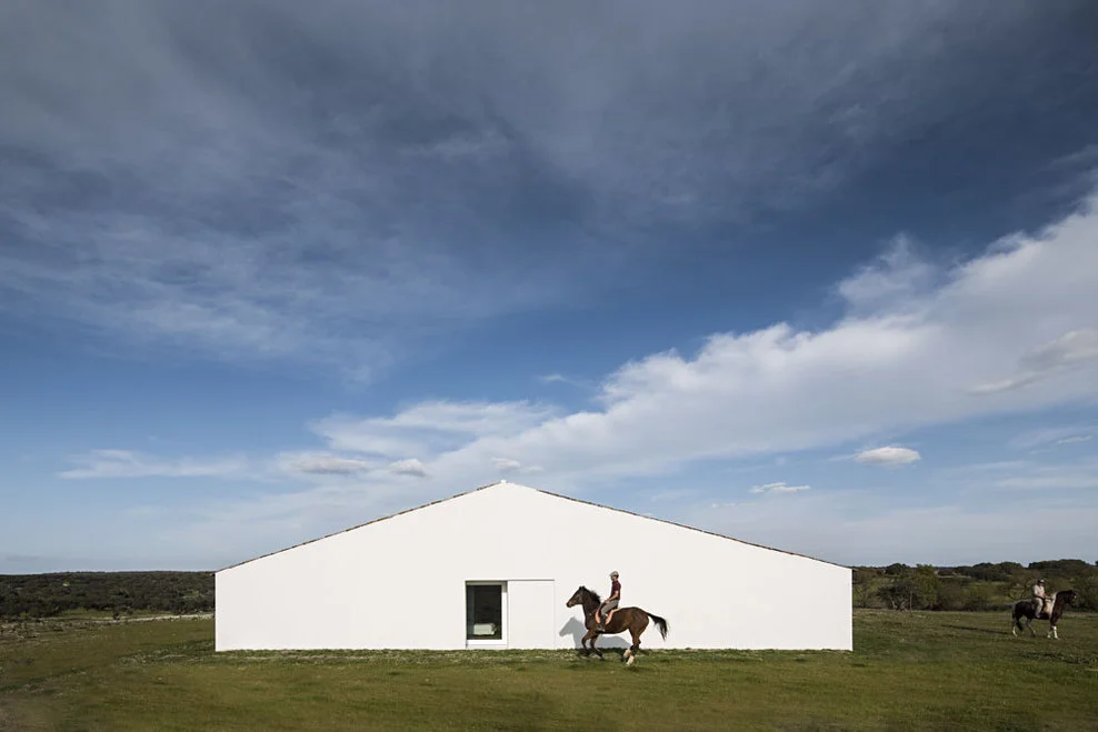 interior - casa no tiempo by aires mateus