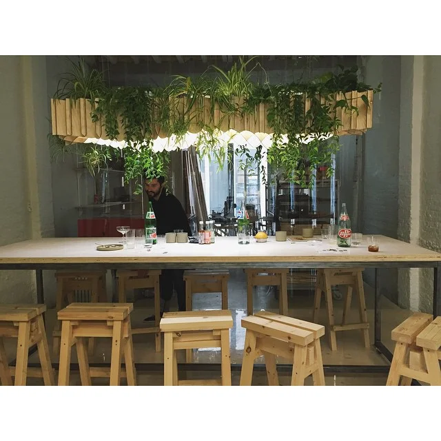 to hang out - Klein.Agency