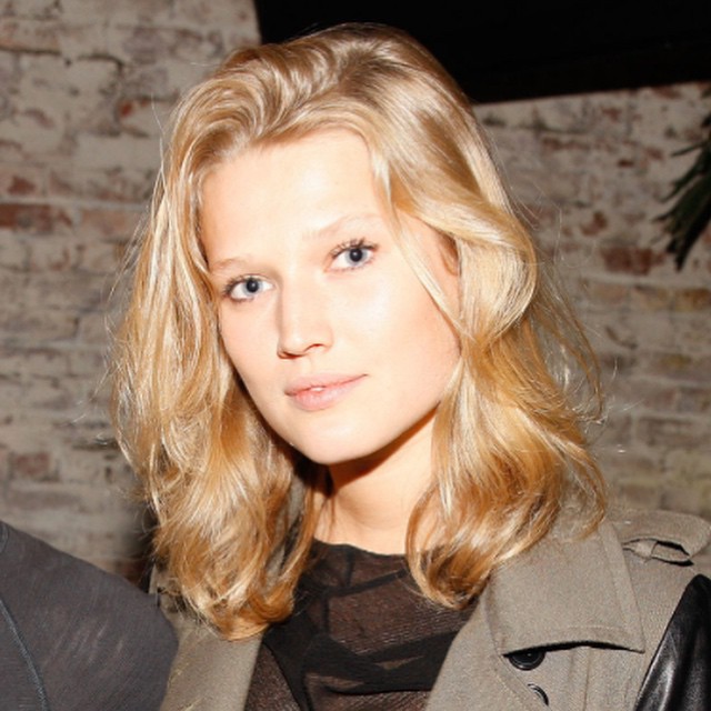 Hair_and_beauty._Mini_trend_alert___trowback__styling__hairwhip__hair_seen_on__tonigarrn__toni_garrn__lppbeauty__lppmag_by_lespetitespestesmag.jpg