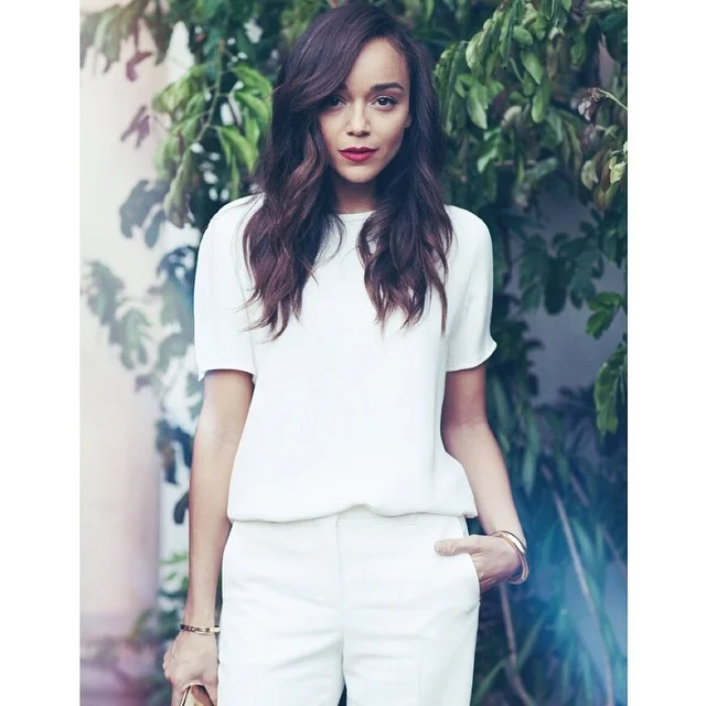 White_on_white_with_red_lips___gold_accents_last_night_to_celebrate__WomenInFilm_with__MaxMara.__joeytierney_you_always_pull_exactly_what_I_like____by_smashleybell.jpg