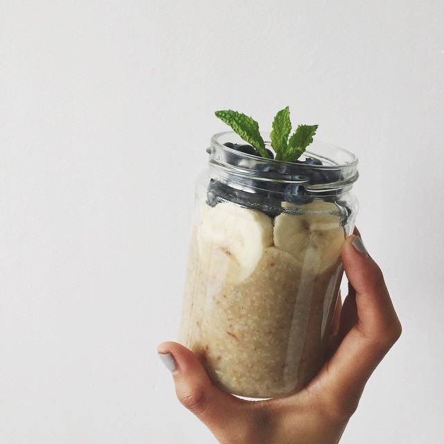 Caramel_oats_sweetened_with_dates_-_best_part_is_the_hint_of_coconut_milk._sooo_delish__got_the_recipe_from__theoatlady_____14_cup_quick_oats__2_pitted_torn_up_dates__1_cup_water__2_splashes_coconut_milk__cinnamon_and_vanilla_extract___cook_on_stove_.jpg