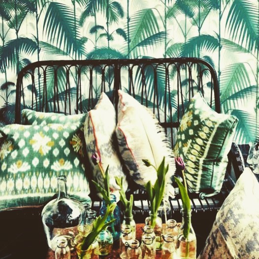 Bring_the_feeling_of_summer_into_your_bedroom_-_this__wallpaper__inspiration_would_look_great_hand_painted._The__DalaiLama_always_said_Be__creative_in_the__bedroom_and_in_the__kitchen.__featheratthepalms__thenotionnyc__localcreativebk_by_thepalmsrock.jpg