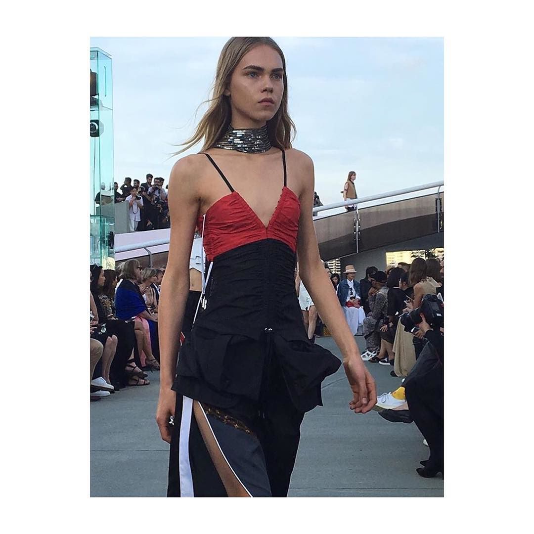 Via__thepopmag___louisvuitton__lv__lvcruise__nicolasghesquiere_by_laura_wgsn.jpg