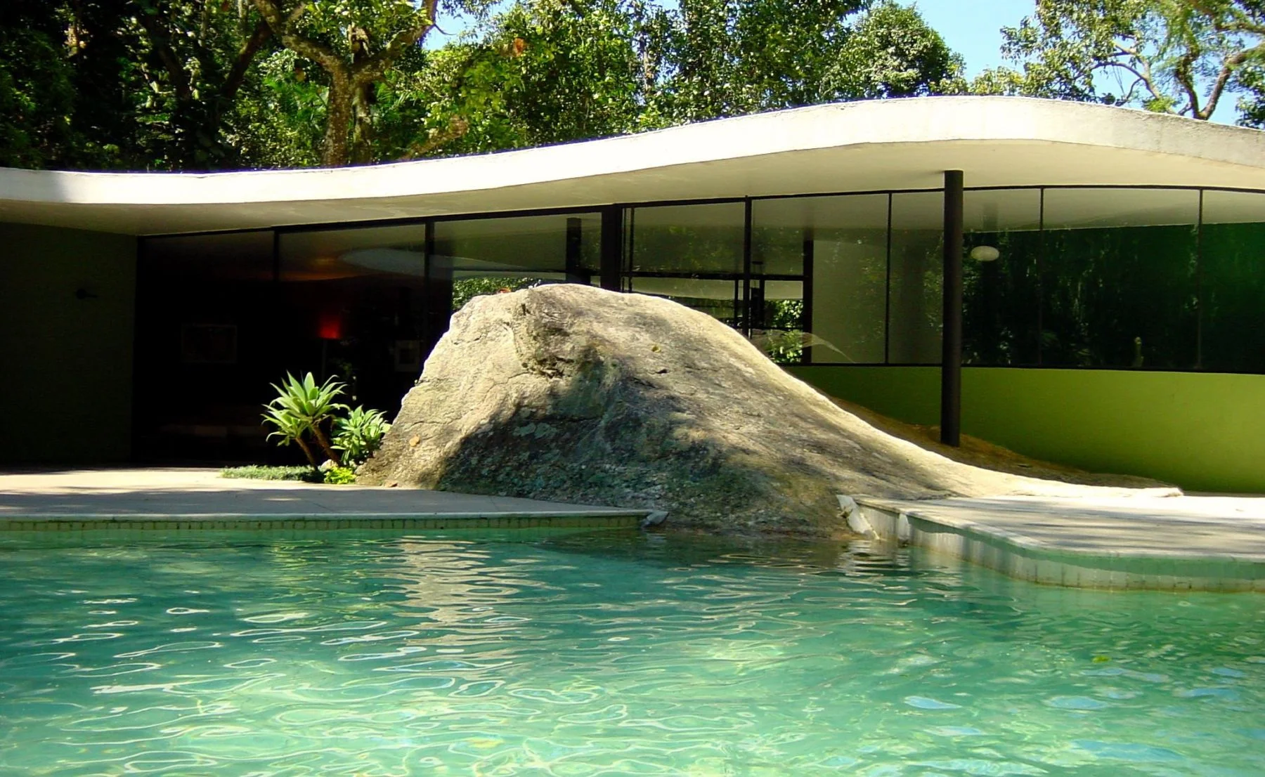 modern-landscape-design-landscaping-design-house-landscape-new-grow-modern-landscape-design-modern-landscape-design-modern-landscape-design-with-a-pool-modern-landscape-design-with-paving-stones.jpg