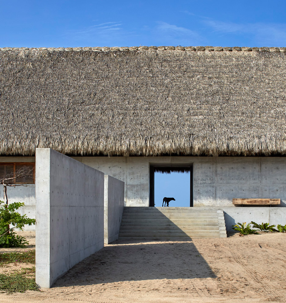 Casa-Wabi_Bosco-Studio-House_Tadao-Ando_Puerto-Escondido_Oaxaca_Mexico_dezeen_936_1.jpg